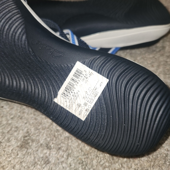 Clarks Cloudsteppers Blue and White Casual Sandals - Picture 3 of 5